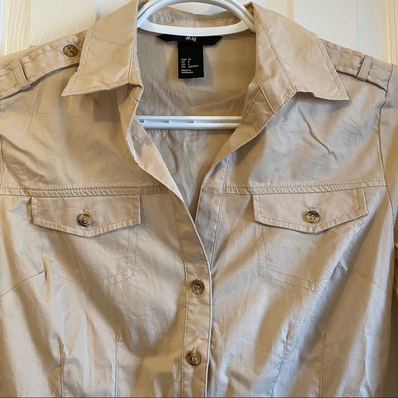 H&M Button-Up Top - Picture 2 of 7